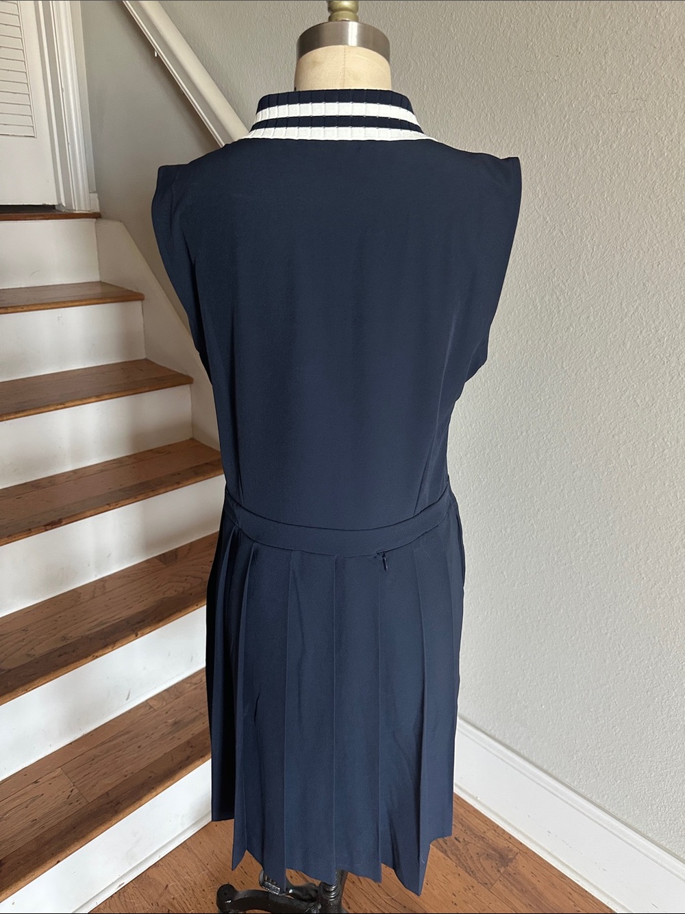 Tory Burch Sport Performance Pleated Collared Golf Dress in Tory Navy - Picture 5 of 8